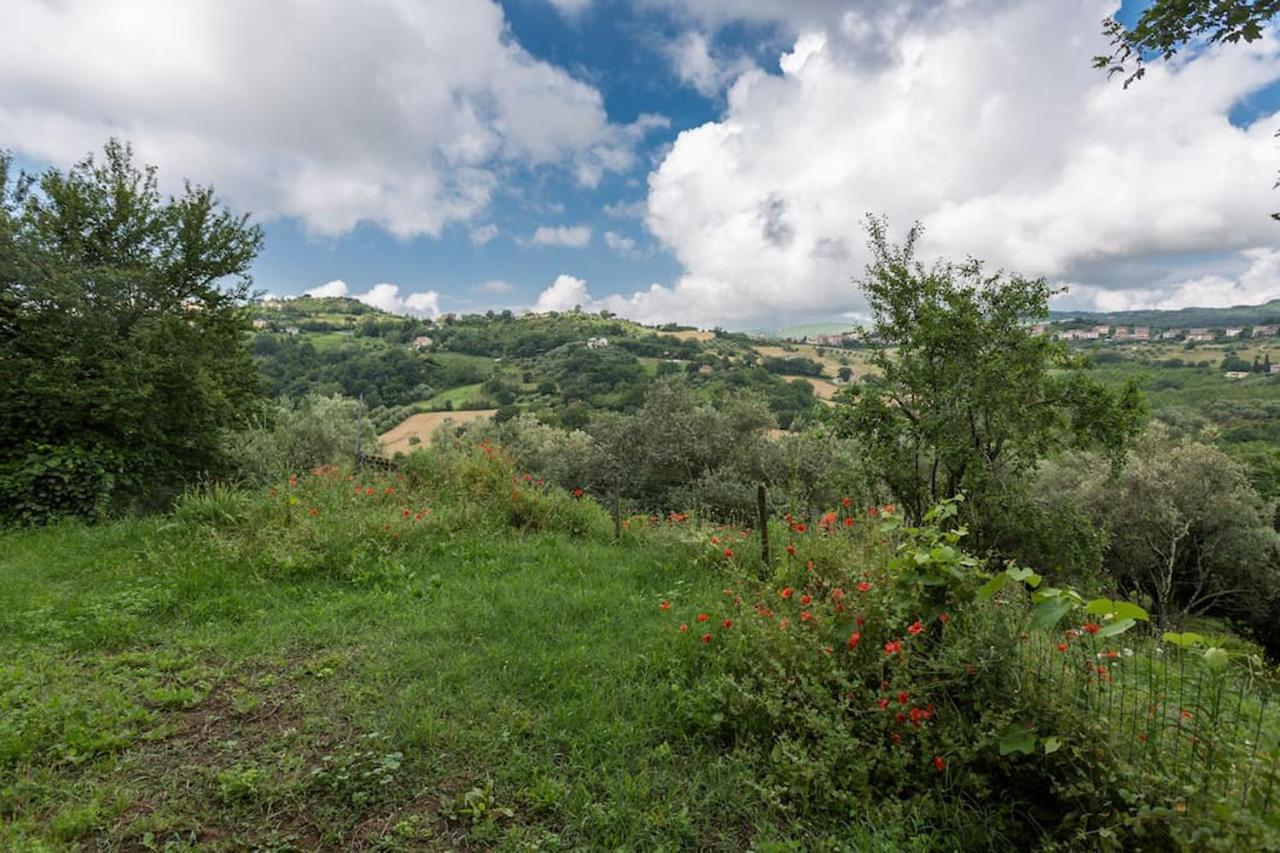 Agriturismo Il Poggio Degli Scoiattoli Perugia Eksteriør bilde